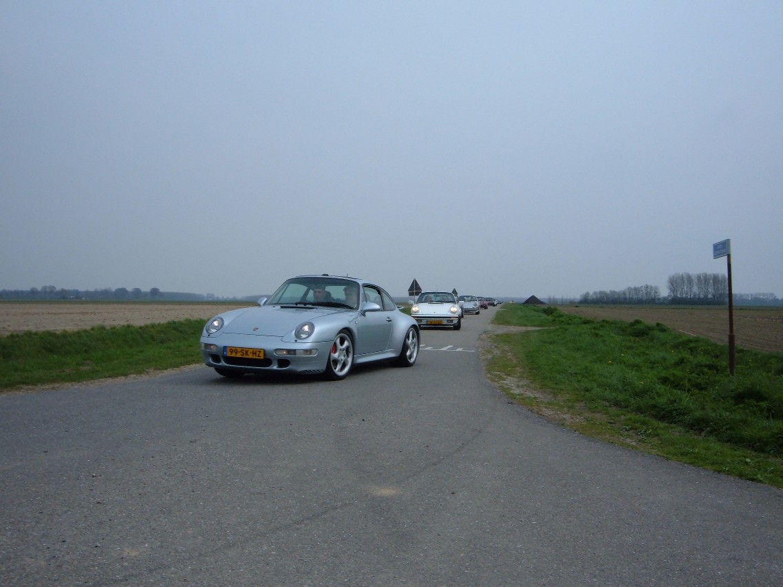 #16784 - stenen vliegen om je oren!