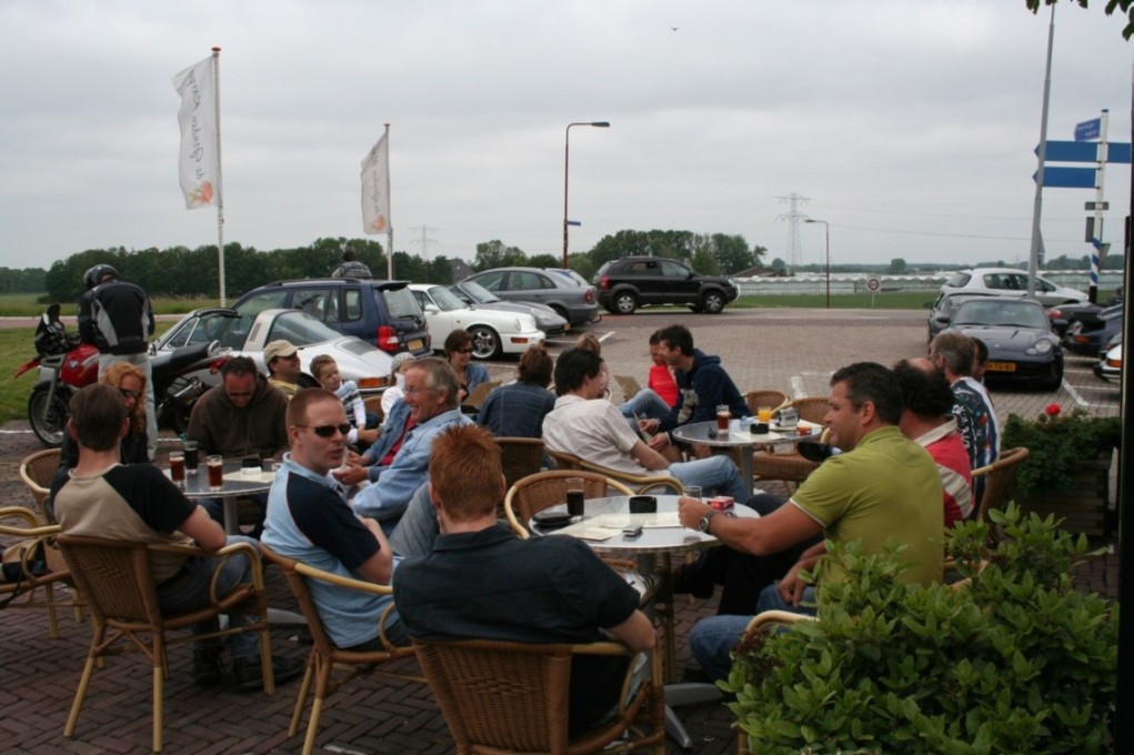 #25881 - lunch bij de gouden karper