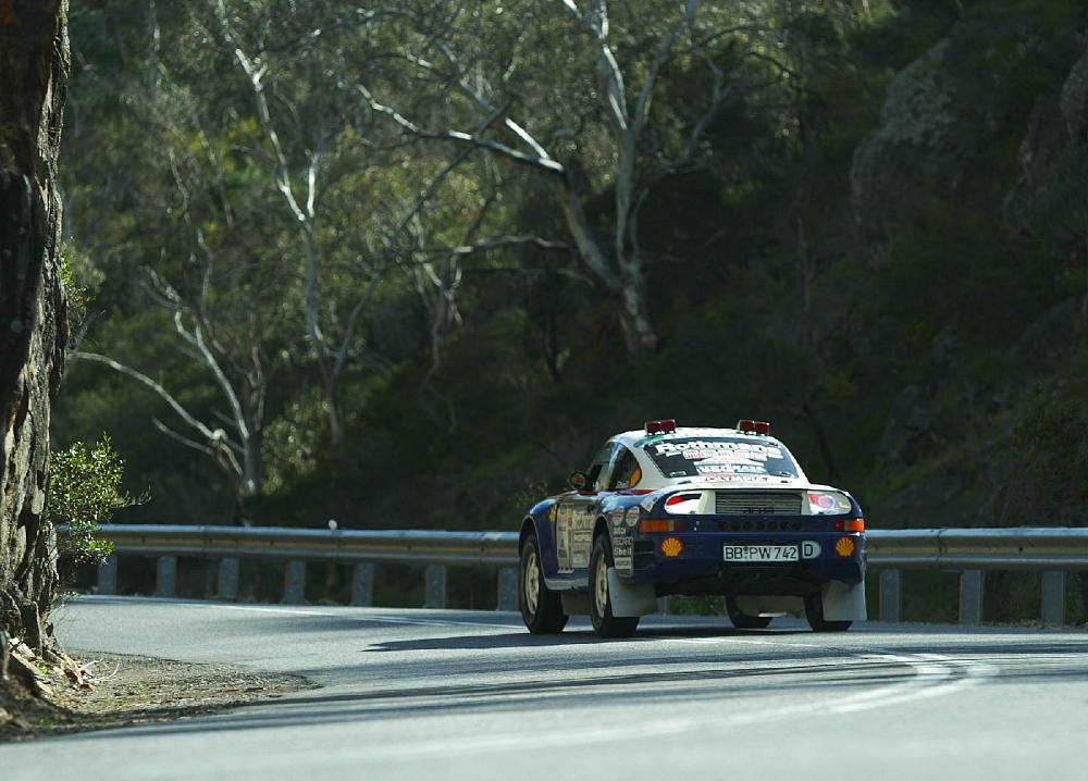 #33832 - Porsche 742