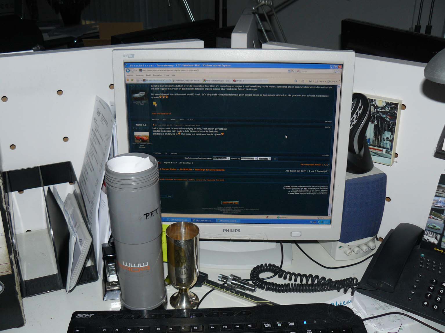 #42681 - naast de pc op de Boskamp