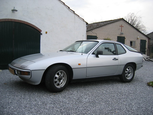 #48763 - porsche 924 targa 1981
