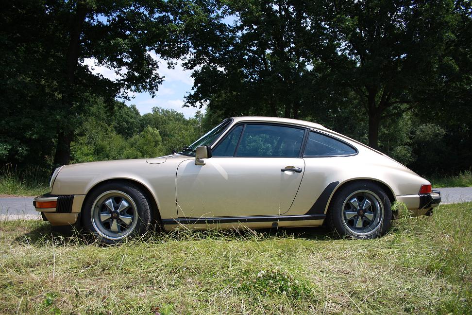 #54970 - 911 3.2 carrera mooi weer voor een foto