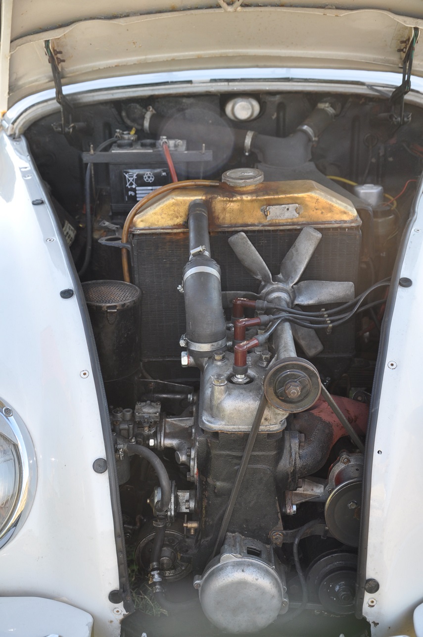 #58821 - Autoverzameling Hongarije #58821 - Autoverzameling Hongarije