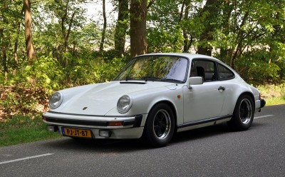 Porsche 911 SC.JPG (169.41 KiB) 4495 keer bekeken Porsche 911 SC.JPG
