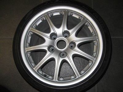 BBS 3-delige GT3 001.jpg (165.71 KiB) 3902 keer bekeken BBS 3-delige GT3 001.jpg