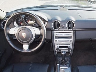 stuur in boxster.jpg (58.94 KiB) 1551 keer bekeken stuur in boxster.jpg