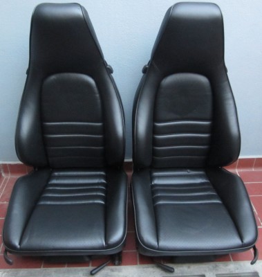 964 Voll Leder Voor.jpg (135.37 KiB) 1039 keer bekeken 964 Voll Leder Voor.jpg