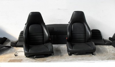 interieur klein.JPG (80.4 KiB) 1214 keer bekeken interieur klein.JPG