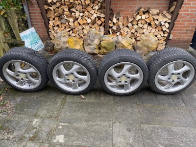velgen.jpg (161.39 KiB) 1719 keer bekeken velgen.jpg