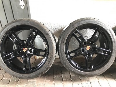 2 wielen.jpg (99.39 KiB) 1721 keer bekeken 2 wielen.jpg