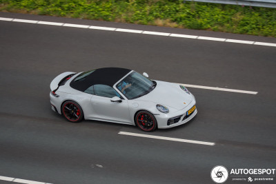 gespot porsche-992-carrera-4s-cabriolet-c643329052022171142_1.jpg